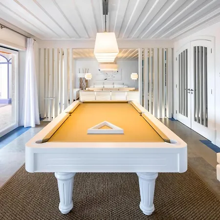 Sleeps 8 With Pool And Air Con * Malhadais