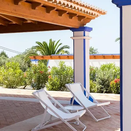 Sleeps 8 With Pool And Air Con Malhadais