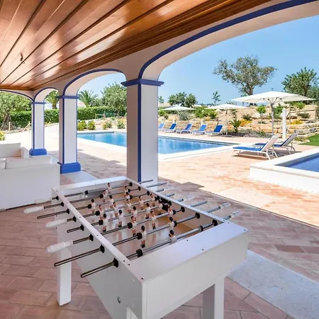 Sleeps 8 With Pool And Air Con Villa Malhadais