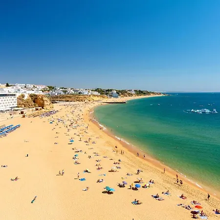 Sleeps 8 With Pool And Air Con Villa *